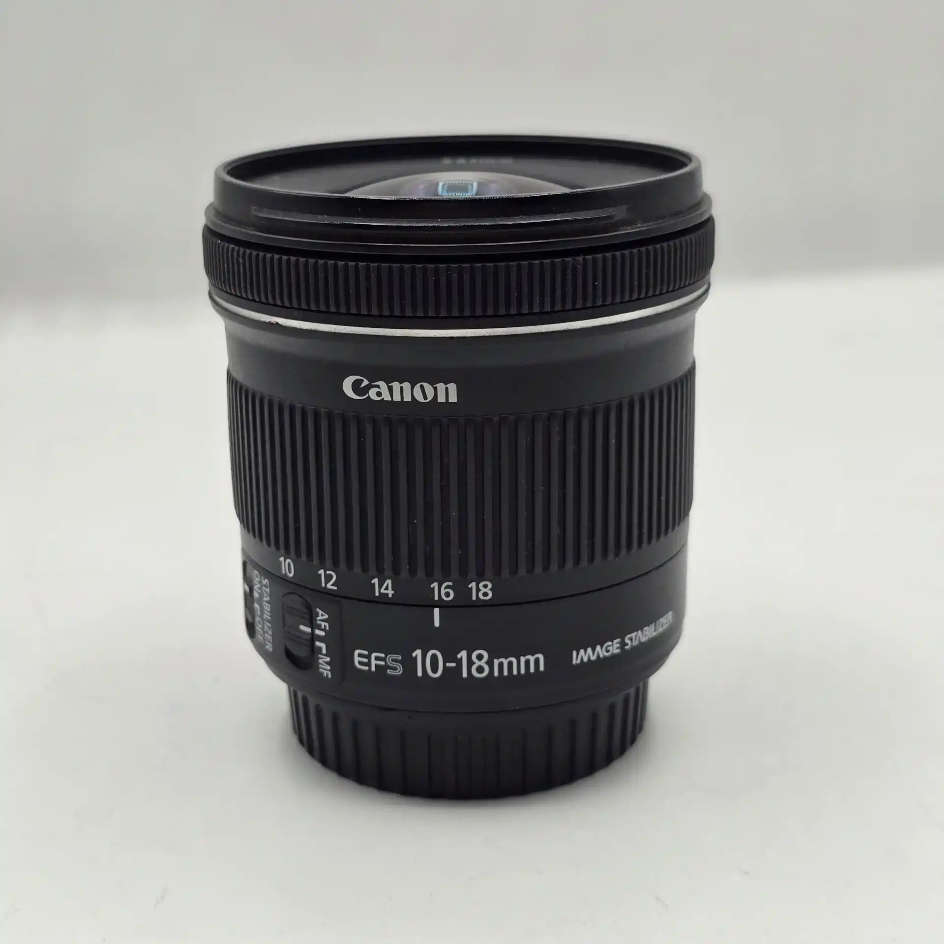 لنز کانن Canon 10-18mm مشابه آکبند دست دو